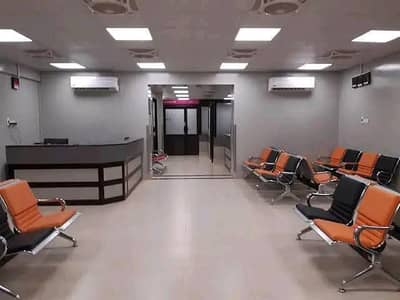 RECEPTIONIST (FEMALE)