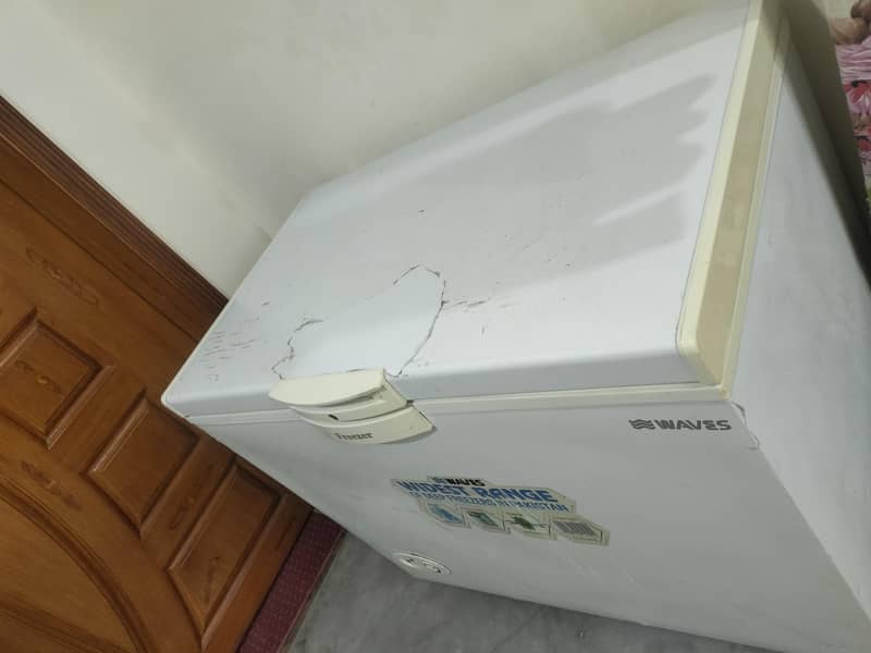 waves deep freezer 0
