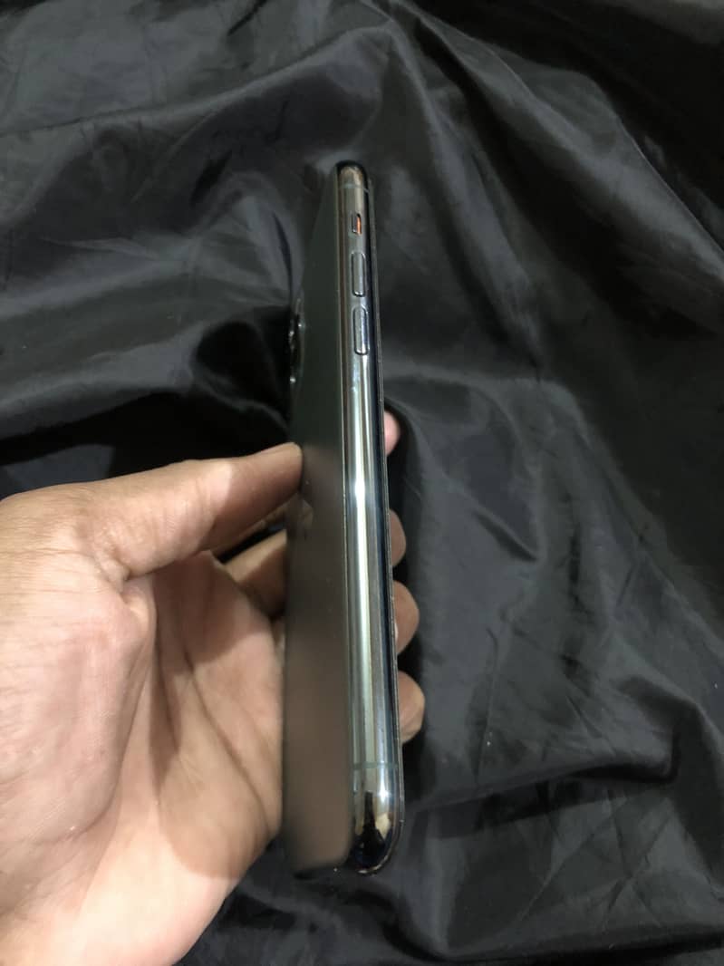 Iphone 11 pro 8