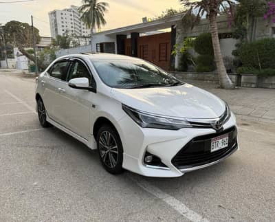 TOYOTA COROLLA ALTIS GRANDE X CVT 1.8  BEIGE INTERIOR  MODEL 2021