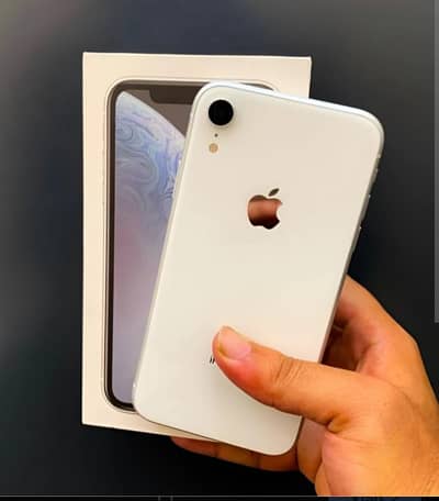 8 GB ram/ 256 GB storage