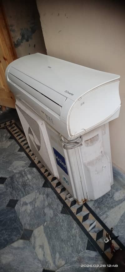 Haier 1.5 ton dc Inverter AC Heat and cool
