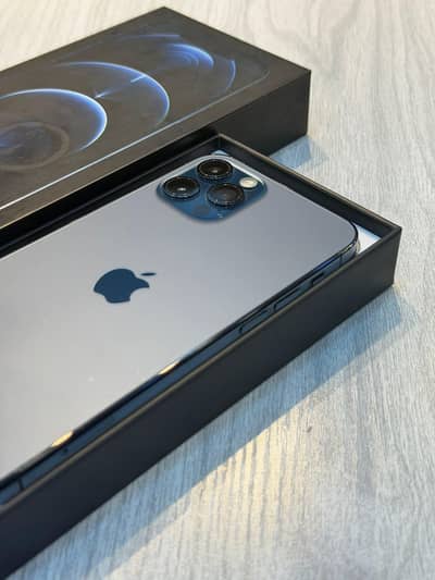 i Phone 8plus, 11,12,13,14,15 pro max on instalment Whatsap 3318609315