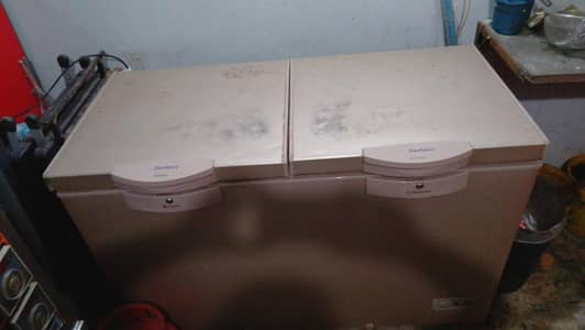 DC Inverter deep freezer Dawlance