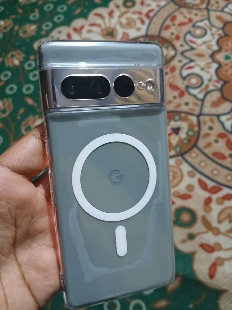 Google pixel 7 pro 4