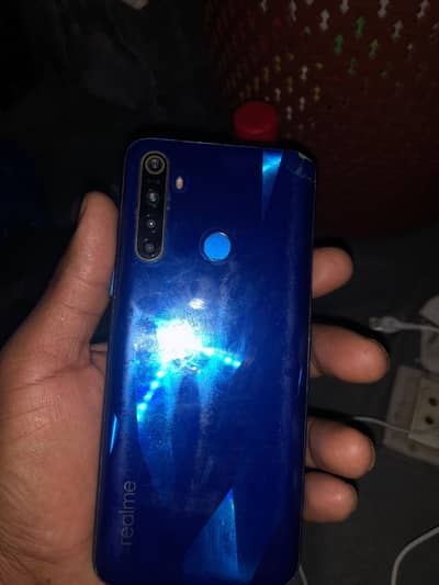realme 5 4+64 exchange possible box available
