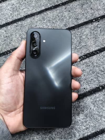 Samsung Galaxy A17