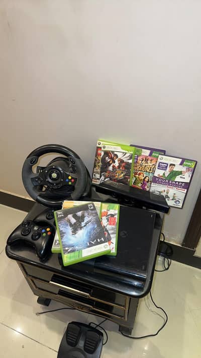 XBOX 360 WITH EXTRA ACCESSORIES
