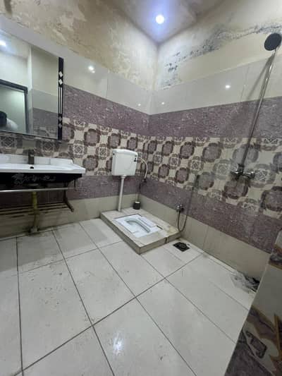 5Marla ground floor portion available for rent