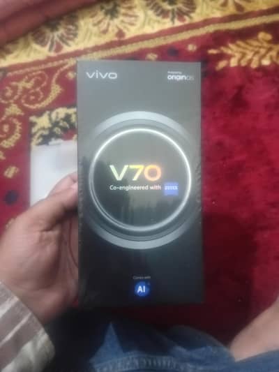 vivo v70 12 256