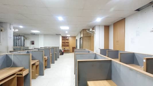 Ist Floor 1600 Square Feet Office For Rent In G-7 Markaz Islamabad