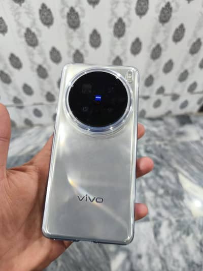 Vivo x 200pro Full Box 12/256 GB condition 10/10 For Sale