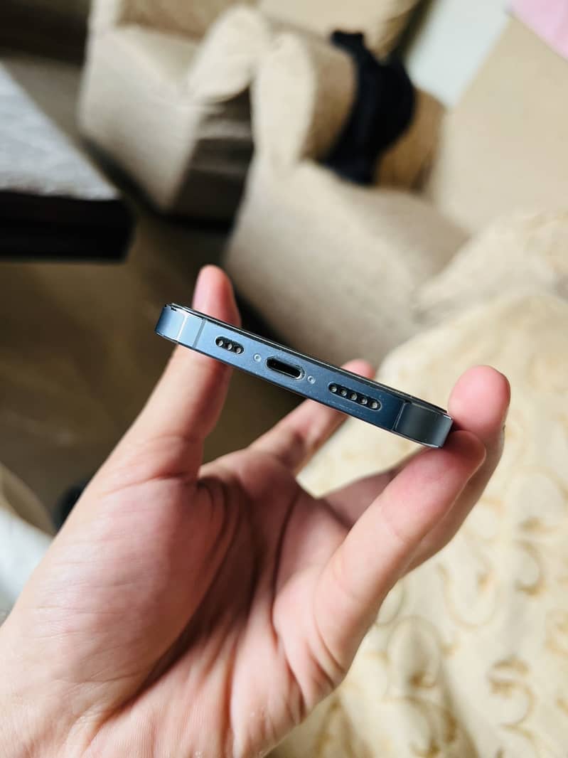 iPhone 13pro duel physical sim 3