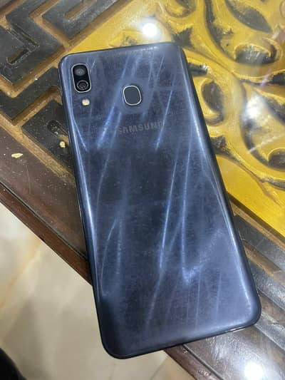 samsung galaxy a30 dubai model blue colour
