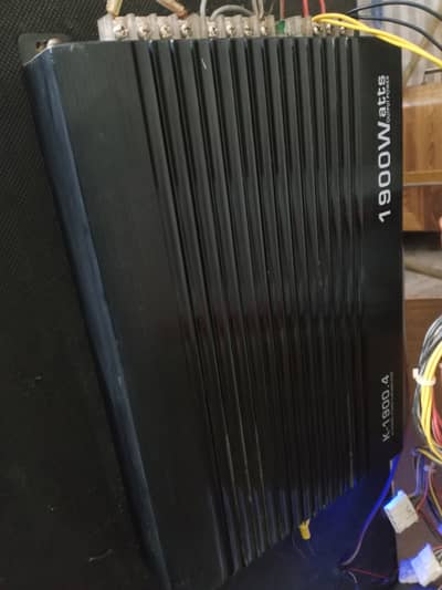 Car amplifier woofer with 2 speakers box