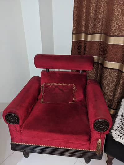4 seater sofa with table