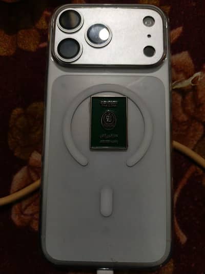 iphone 17 pro max white