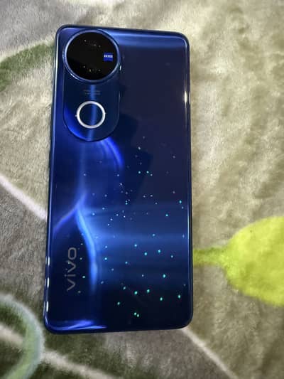 Vivo V 50  512 GB in good price & condition