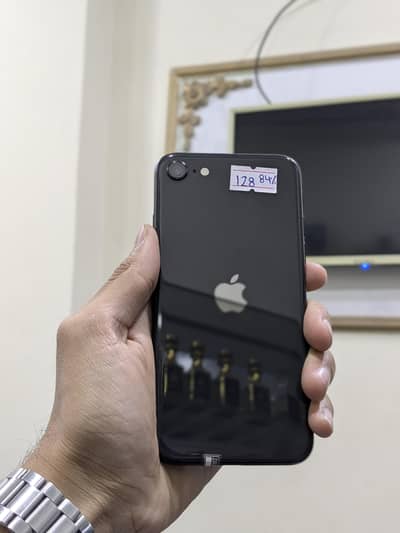 iphone SE || 0313-6382328 ||