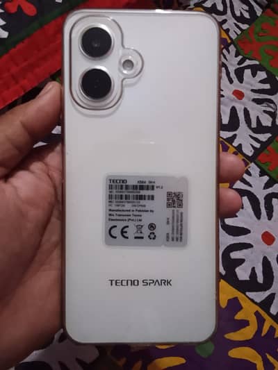 Tecno Spark Go 2 . (4/64)