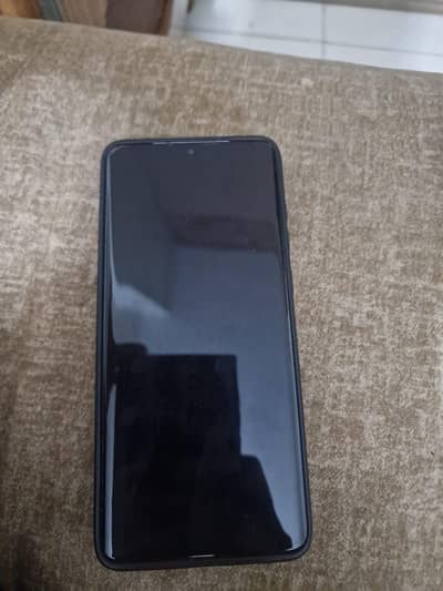 selling my original Samsung S20 plus with complete box