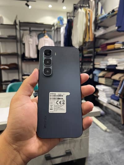 Infinix hot 60 pro 8/128 complete box