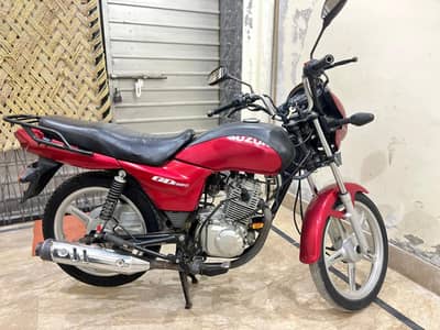 Suzuki 110cc is urgent for sale, engine is 100% ok self start