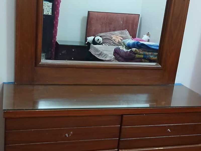 Dressing Table 3