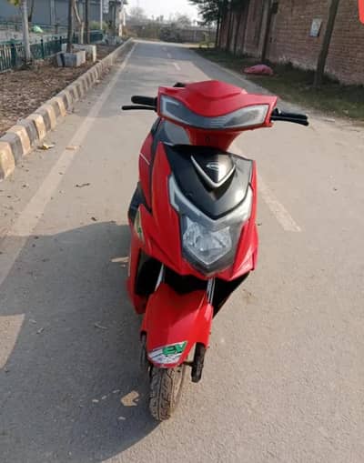 Electric scooty 1000 watt