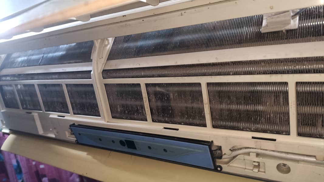 Split AC (Non Invertor) 2