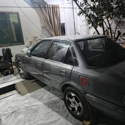 1988 corolla 1993 k qutta haii. Manual car 2000 cc deseil engine.
