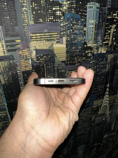 10/10 condition iphone 13 pro non pta jv