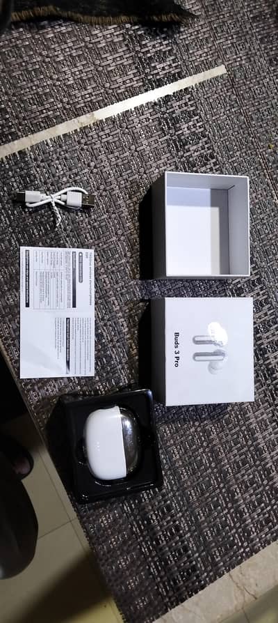 Buds 3 Pro For Sale (Urgent)