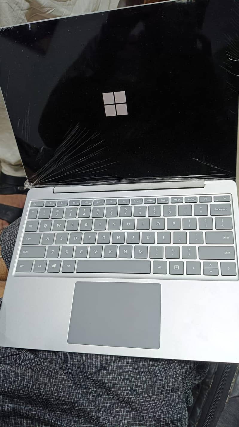Microsoft surface 0