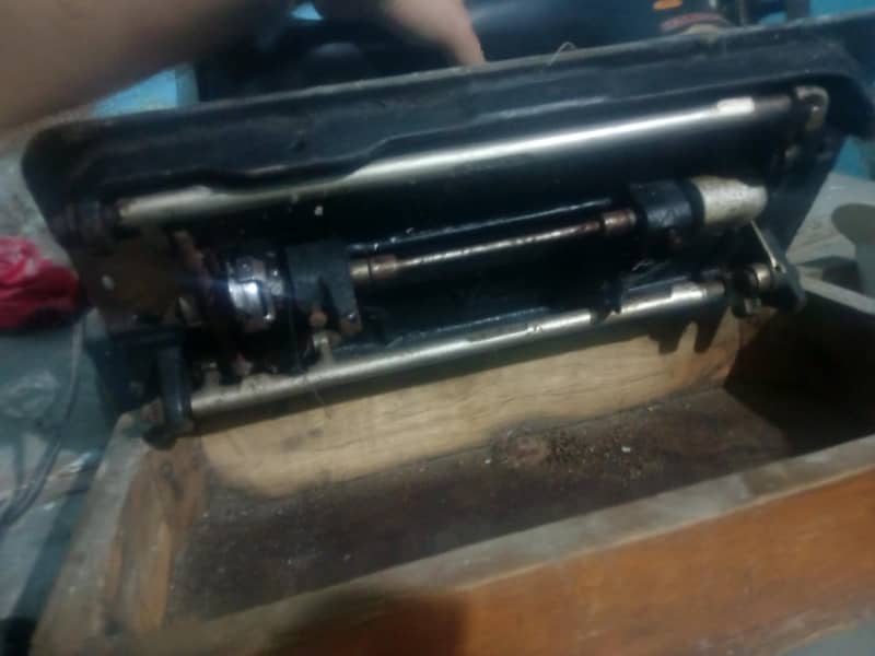 indain sawing machine 3