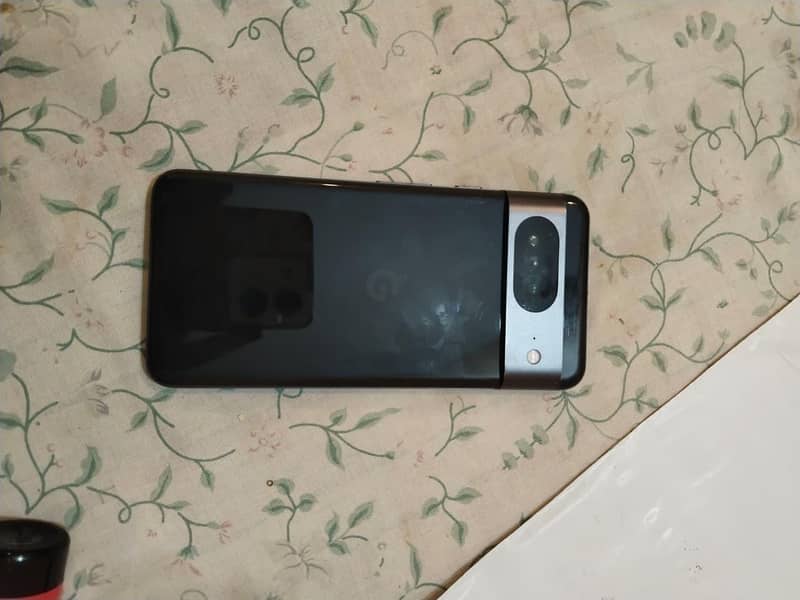 Google pixel 8 7