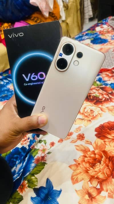 vivo v 60 5G with complete box 10 month woranty 12+12 256