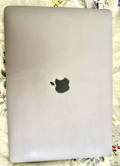 MacBook Pro cor i5 8GB / 256GB 2017