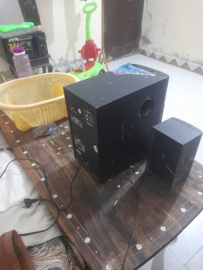 Medium-sized Bluetooth speakers