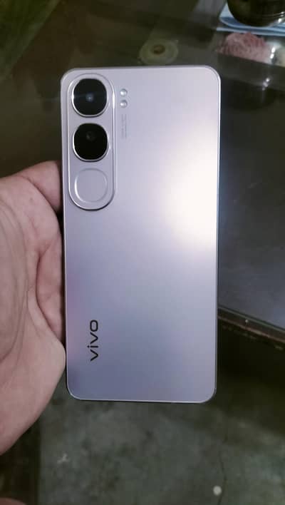 vivo Y200 8gb ram 256 rom