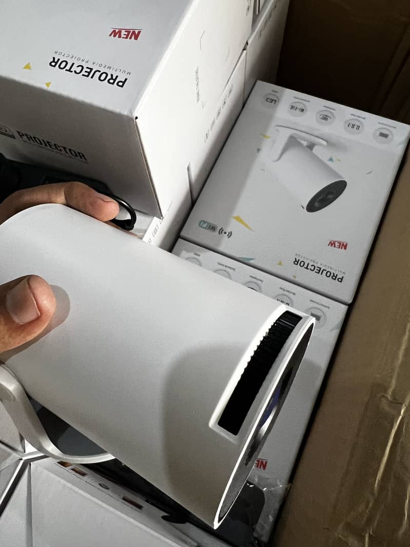 Android smart projector 2