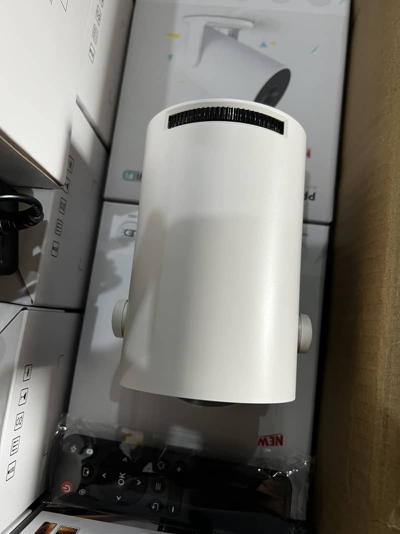 Android smart projector 3