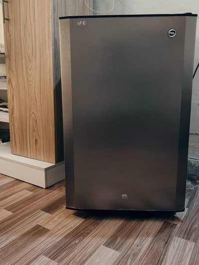 PEL 5 CFT Refrigerator