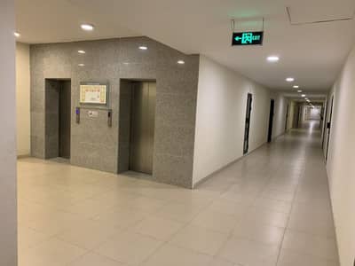 1st floor 3Bedroom apartment in Towers near Shopping gallery