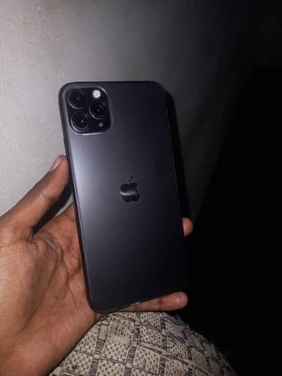 iphone 11 Pro max 64 Gb battery helt 83 face id true tone all okay