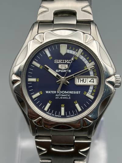 Seiko 5 Sport Water 100M Resistant