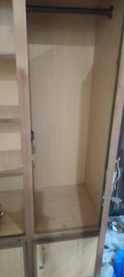 Cupboard shelf