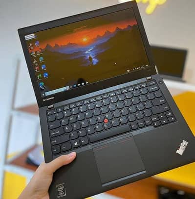 Lenovo Corei5 4rth Gen 12.5" Display size with Finger print reader