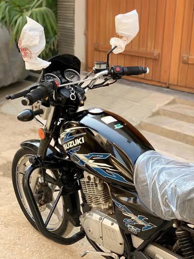 Suzuki GS SE 2020#0/3/1/7/0/0/2/4/6/2/9