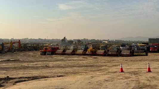 10 Marla (35x70) 70 Feet Wide Road Park Face Plot For Sale F-14/1 Islamabad